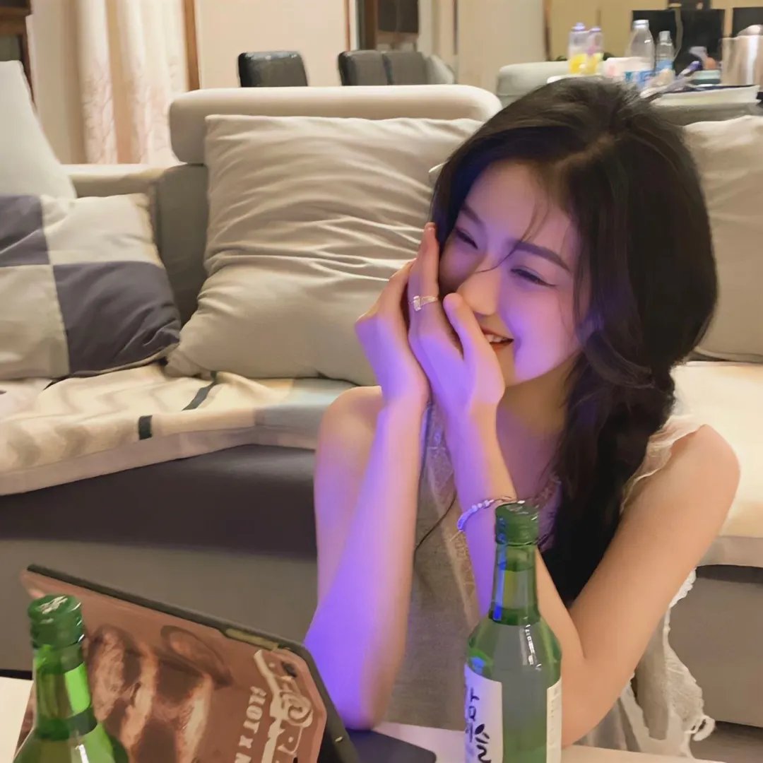 商谍
